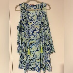 Lilly Pulitzer flowy dress - in excellent condition! Size Xs